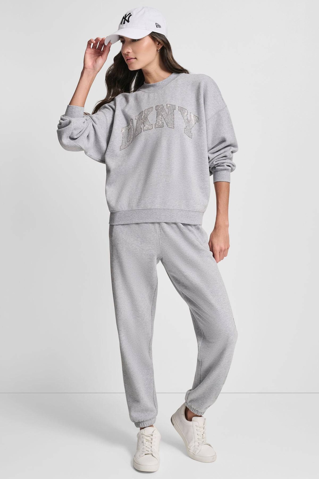 Спортивный костюм DKNY