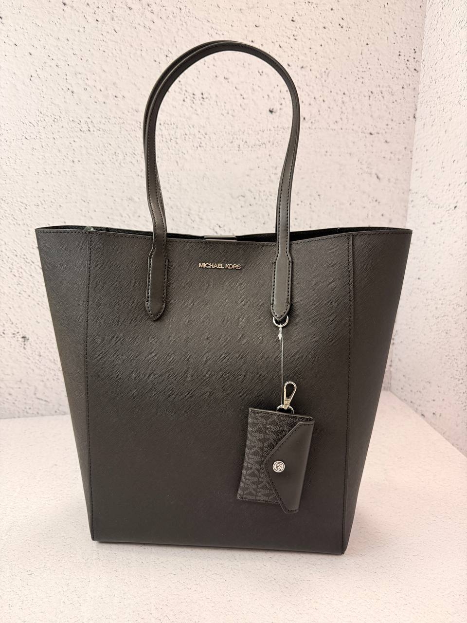 сумка-шоппер Michael Kors Leather Tote Bag Black with Charm